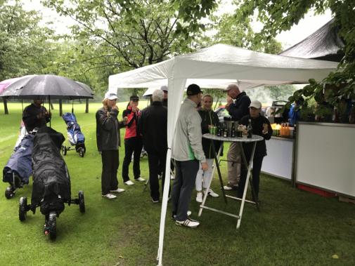 Bild der Stärkung beim Golfcup 2017 von B&K in Detmold
