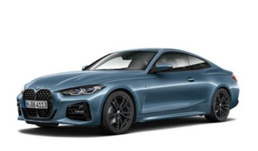 blauer 4er BMW vor weißem Hintergrund - Seitenansicht