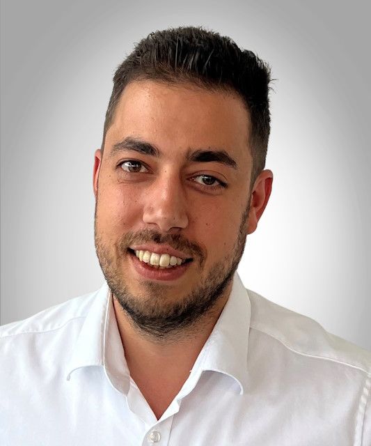 Serviceberater Oussama Aouinti